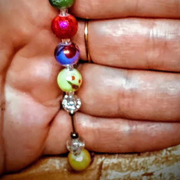 Handmade beaded bracelet - Picture 2 of 3